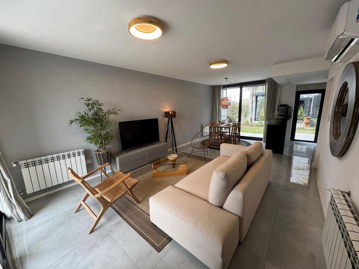 Foto de Triplex en Sunny, imagen 3