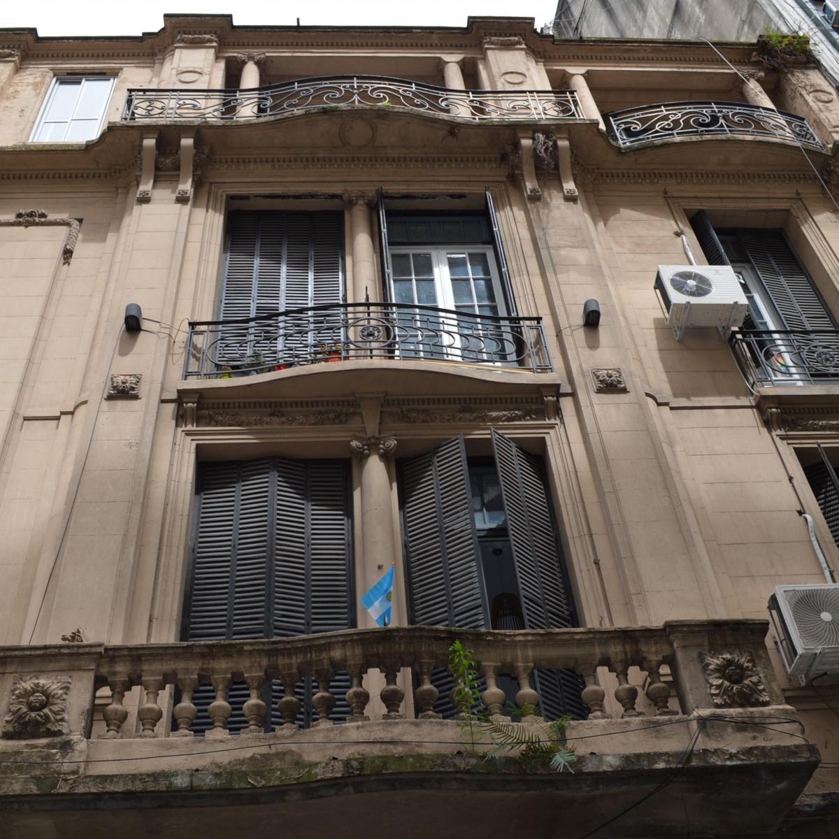 Edificio de Estilo en Inmejorable Ubicación Céntrica 1