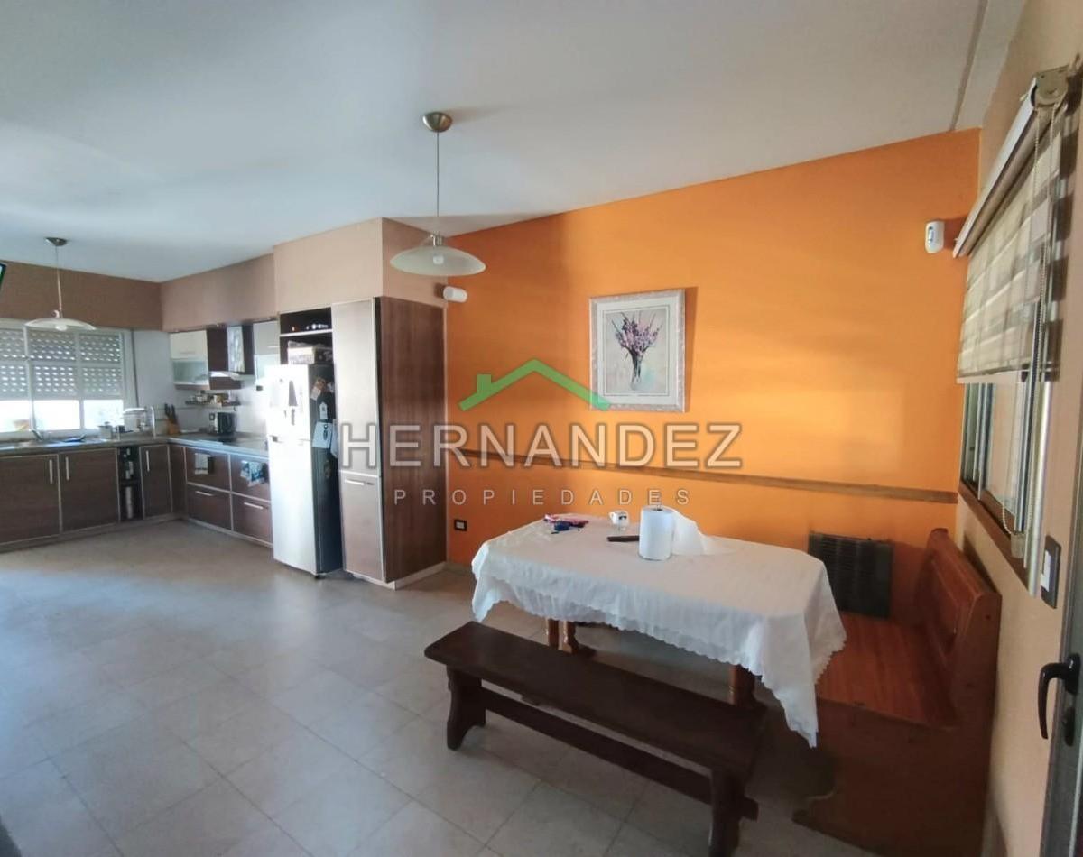 Venta Casa 6 ambientes Moron Sur