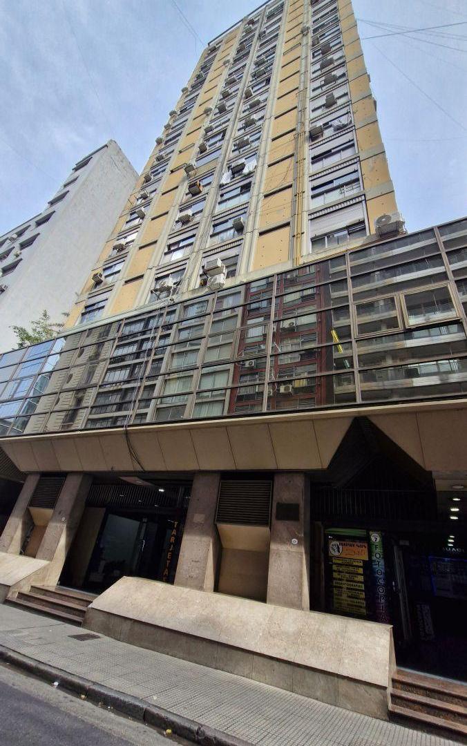 Foto de ALQUILER OFICINA PARANA AL 400 USO COMERCIAL / OPC. VIVIENDA 180M2, imagen 1