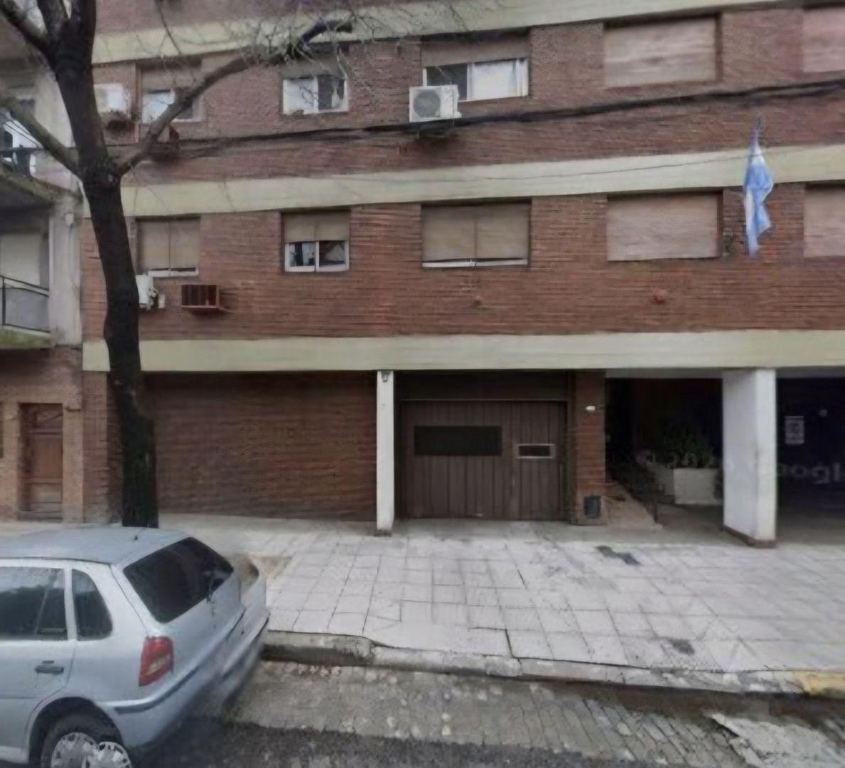 Foto de VENTA DOS AMB LATERAL EN LA ZONA SE FLORES. AMPLIO ,LUMINOSO , EN, imagen 1