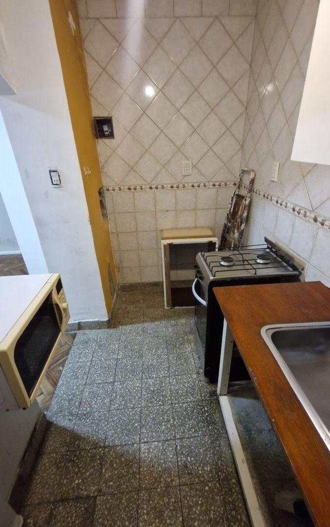 Foto de VENTA DEPTO 3 AMB CON PATIO INTERNO EN LA BOCA/ BARRACAS. OPORTUNIDAD!!!, imagen 5