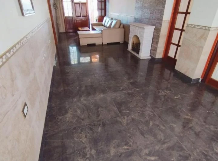 Casa en  Venta - Granadero Baigorria 5