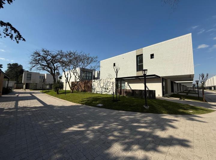 Departamento en Alquiler en Bosques de Champagnat 3