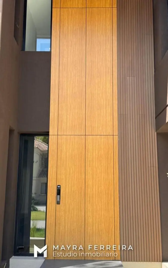 Casa en venta 6 ambientes Saint Thomas Este-Oeste 3