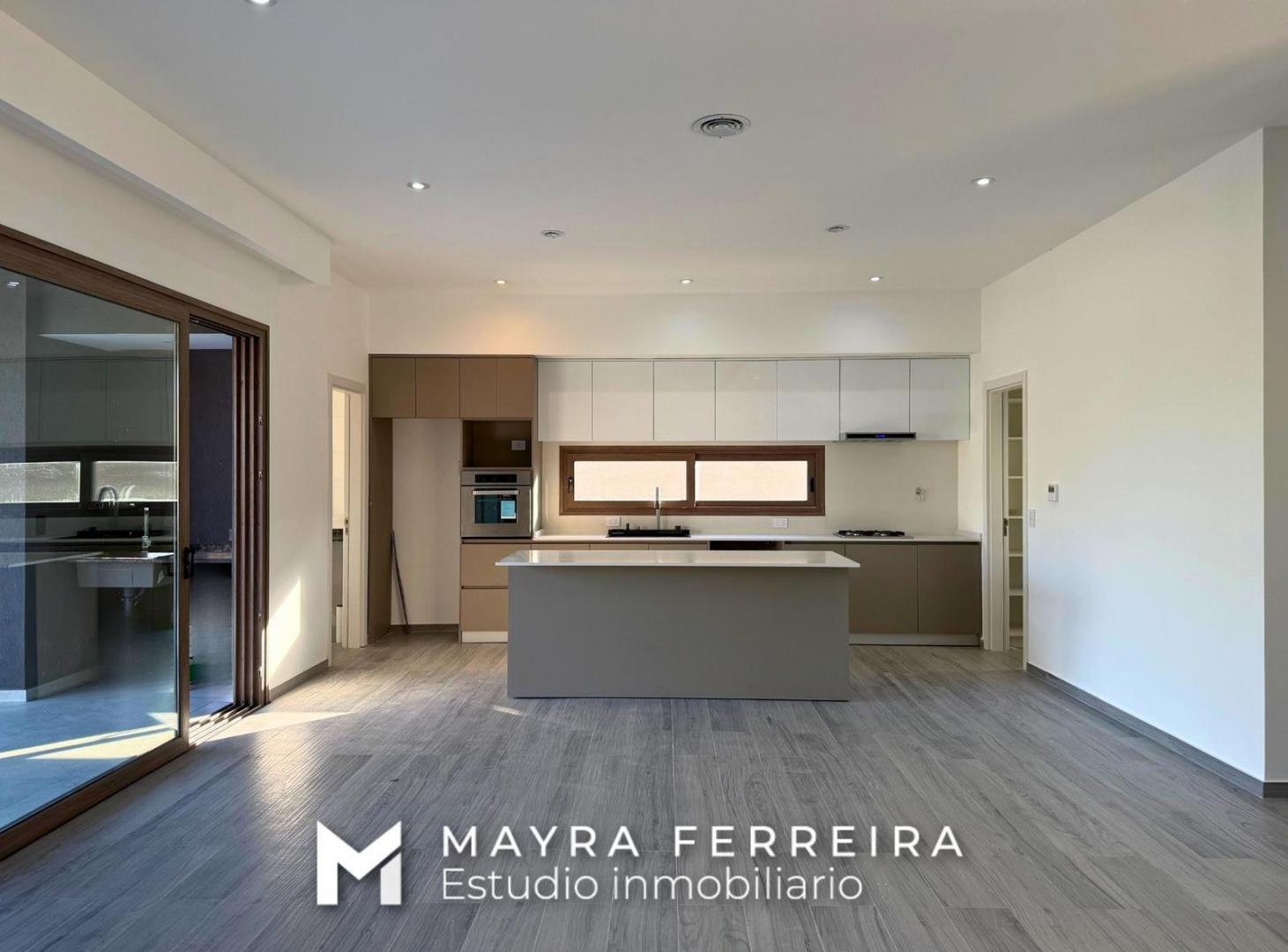 Casa en venta 4 ambientes en Fincas del Alba, Canning