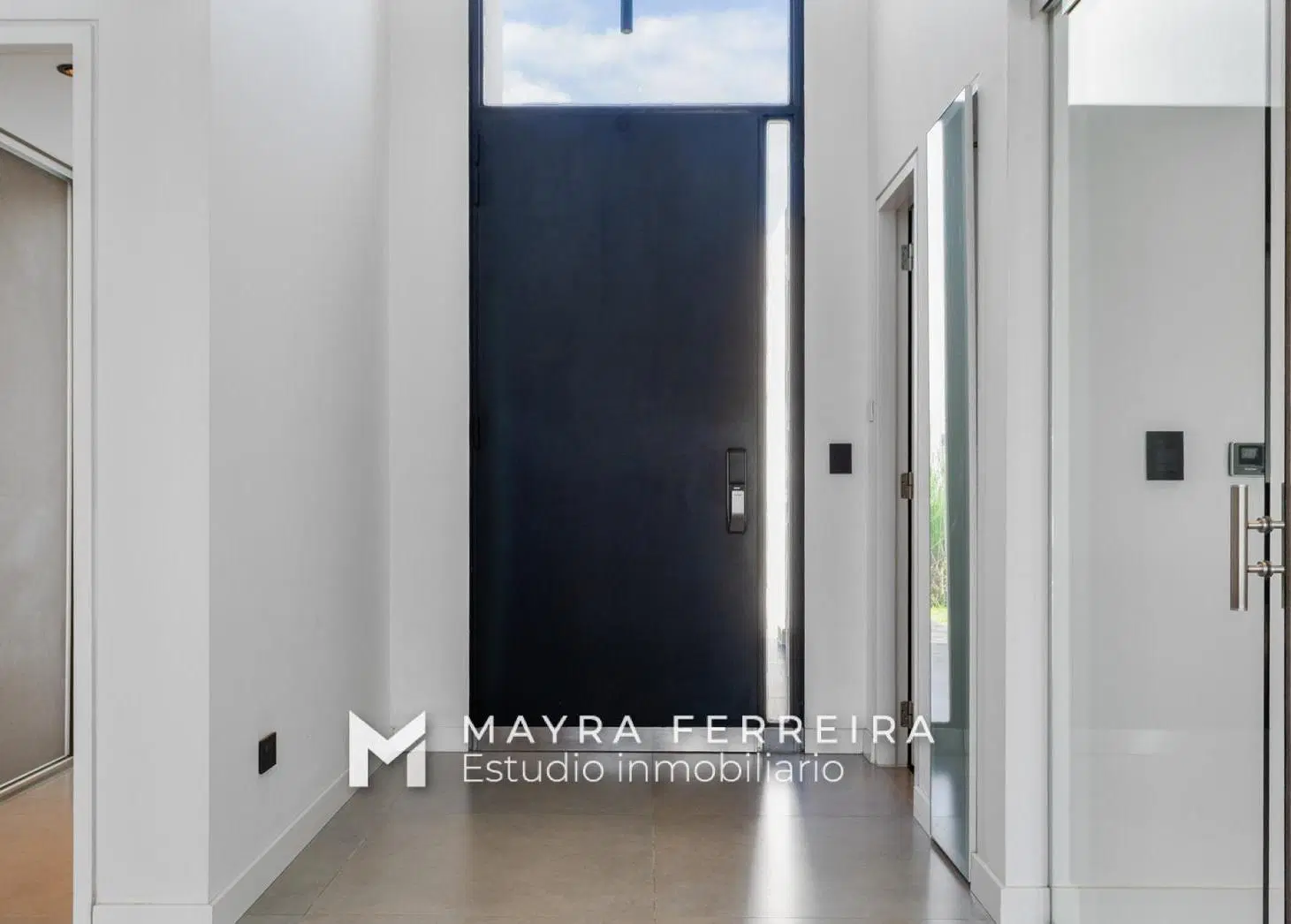 Casa en venta en Terralagos 5 ambientes, fondo a laguna 8