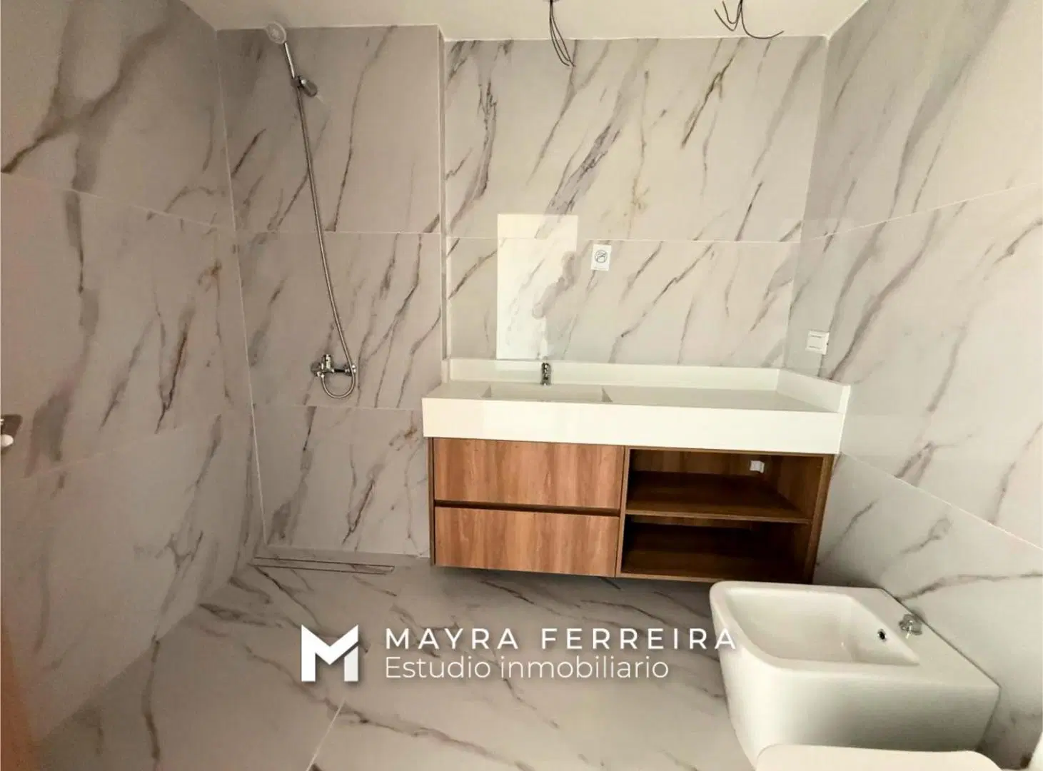 Departamento 3 ambientes en venta y alquiler en Lomas De Zamora (Partido) edificio platinivm 5