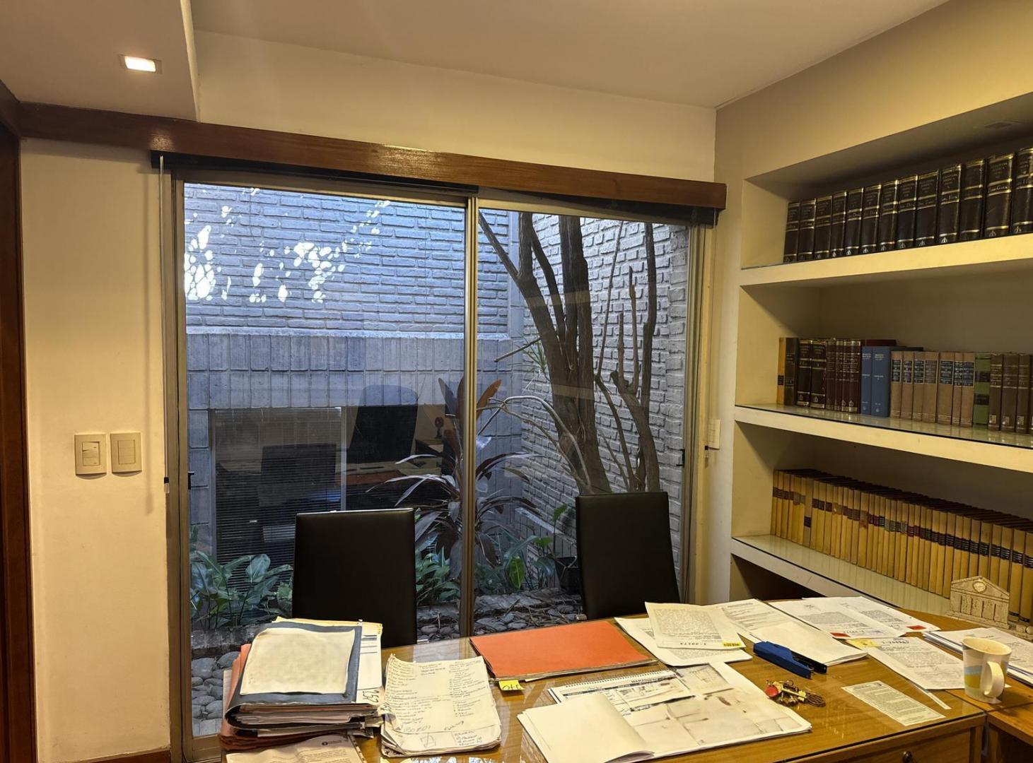 Foto de 200 m2 de oficinas listas para instalarse en zona Tribunales, imagen 2