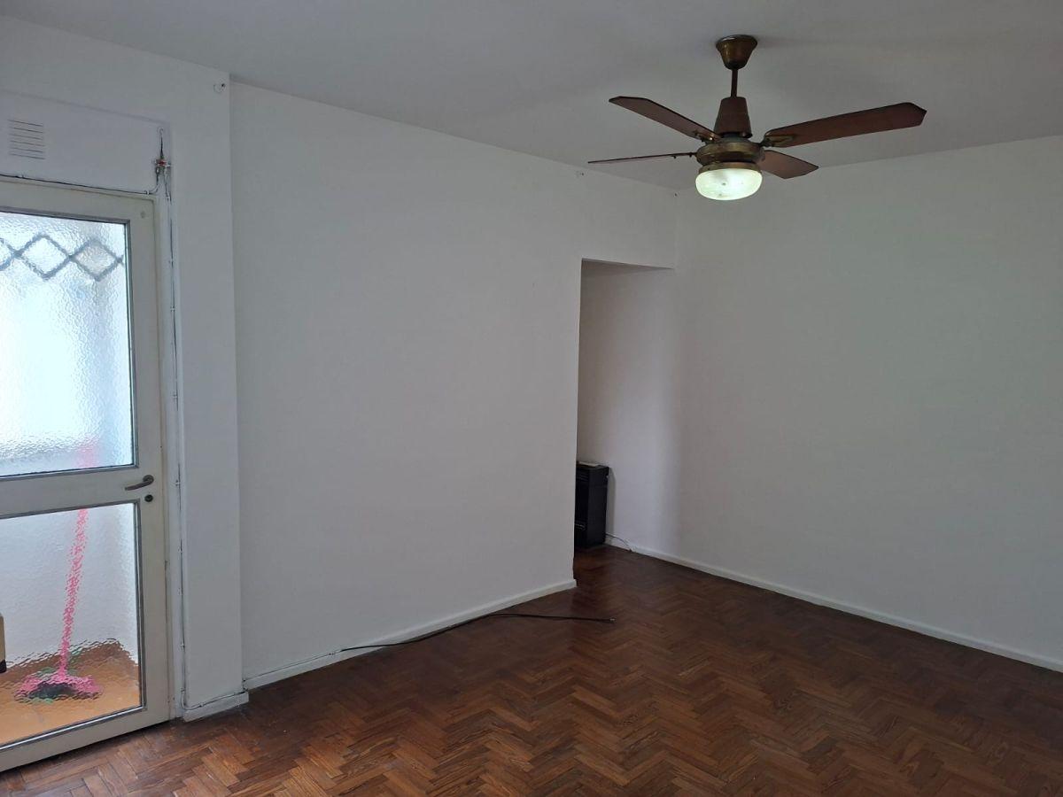 Foto de Venta departamento 2 ambientes Villa del Parque, imagen 2