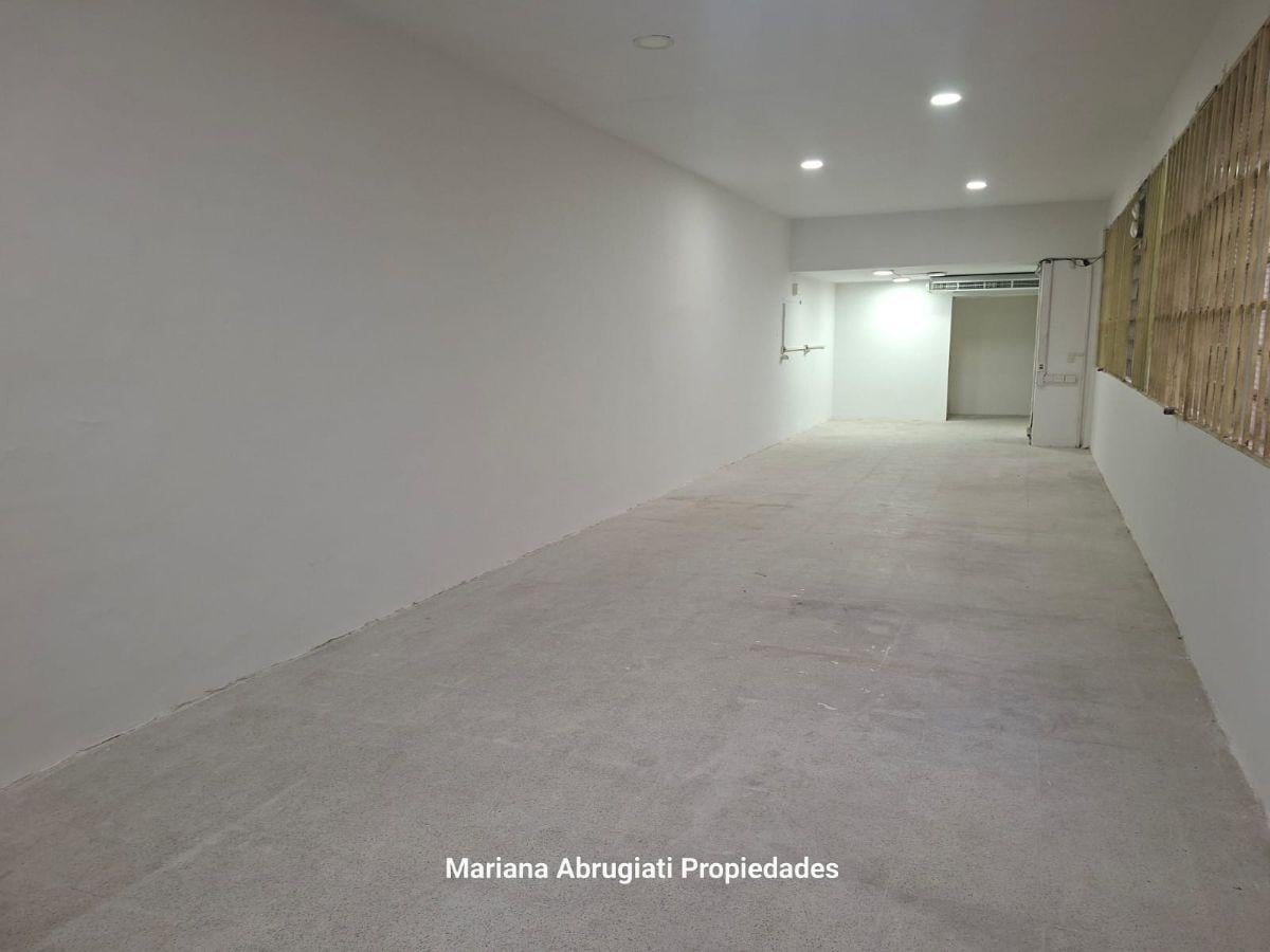 Foto de VENTA LOCAL, 2 OFICINAS, MONTACARGA, ENTREPISO Y SUBSUELO. 621 M2, imagen 2