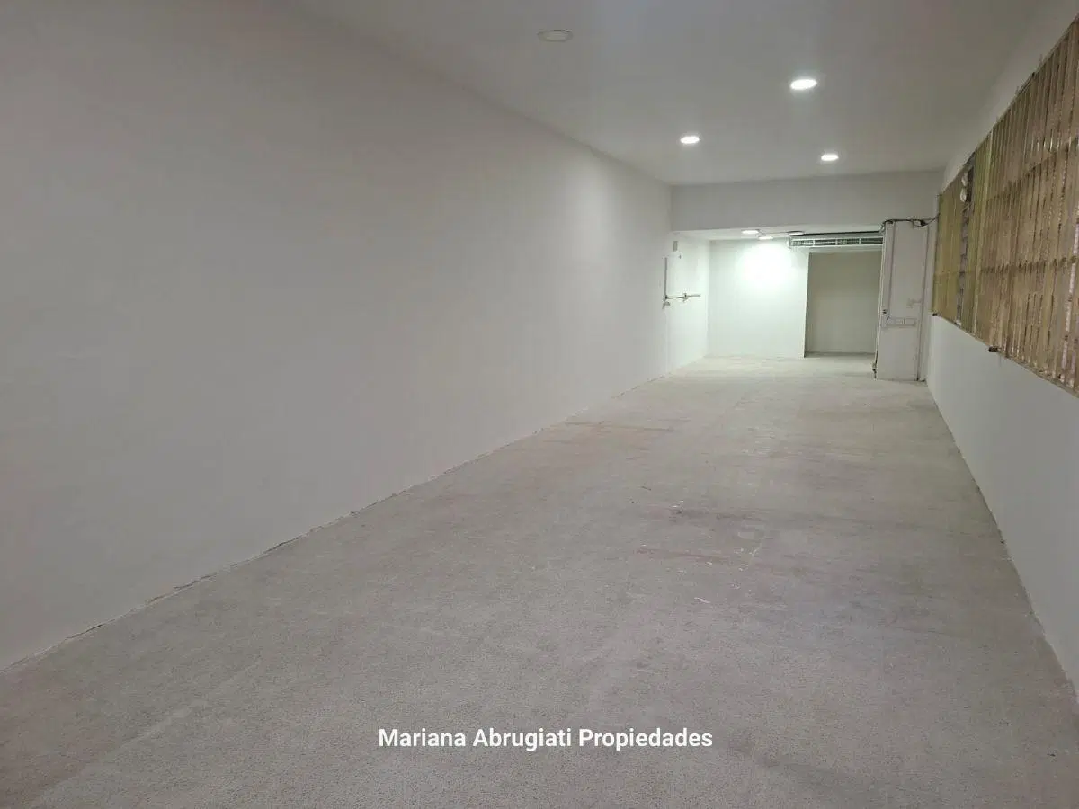 VENTA LOCAL, 2 OFICINAS, MONTACARGA, ENTREPISO Y SUBSUELO. 621 M2 1