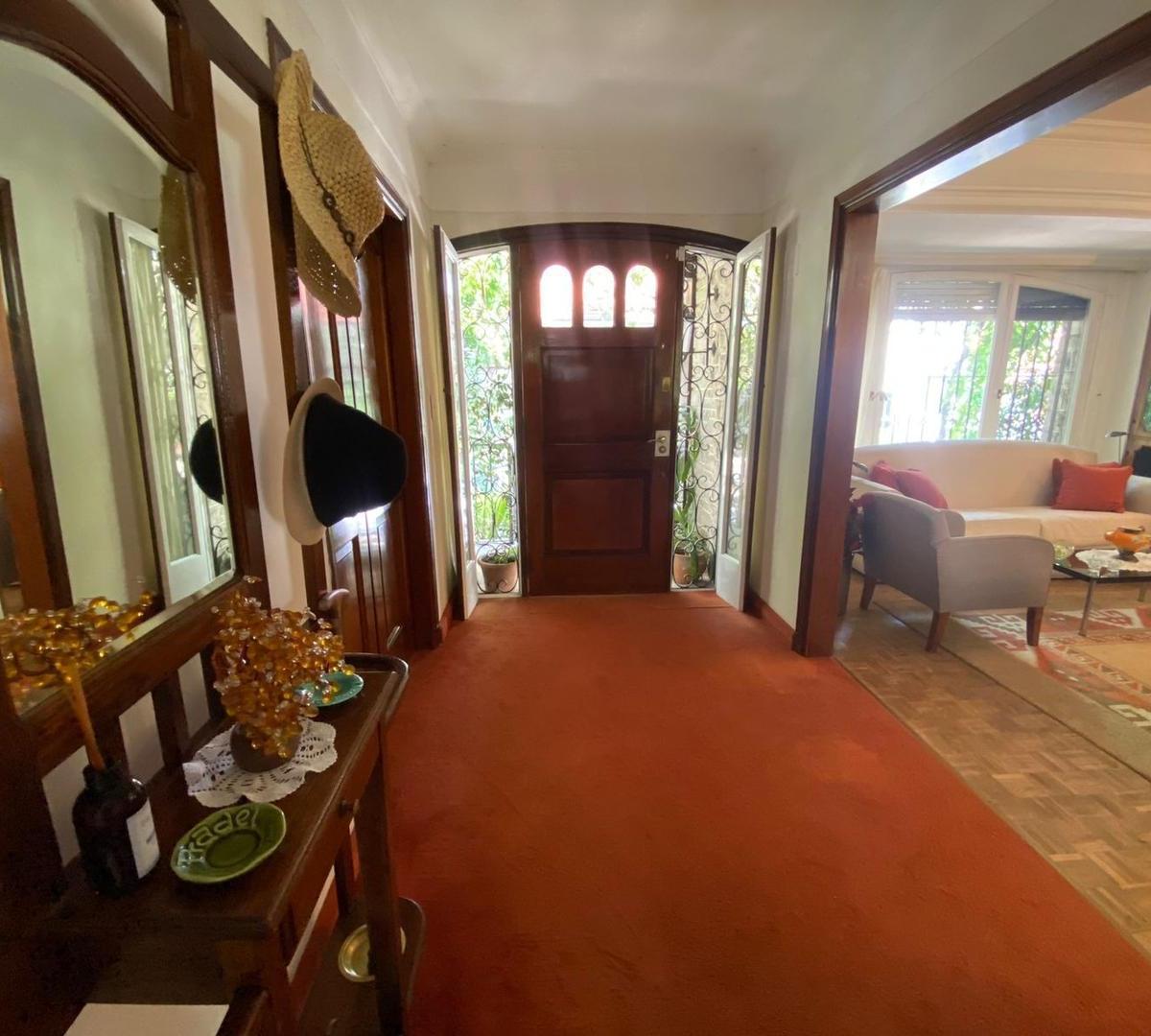 Venta Casa 8 Ambientes con Pileta y Cochera en Vicente Lopez 5