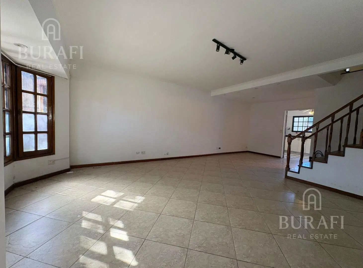Triplex en venta en Olivos – Vicente López Espacios amplios, cochera para dos autos 3
