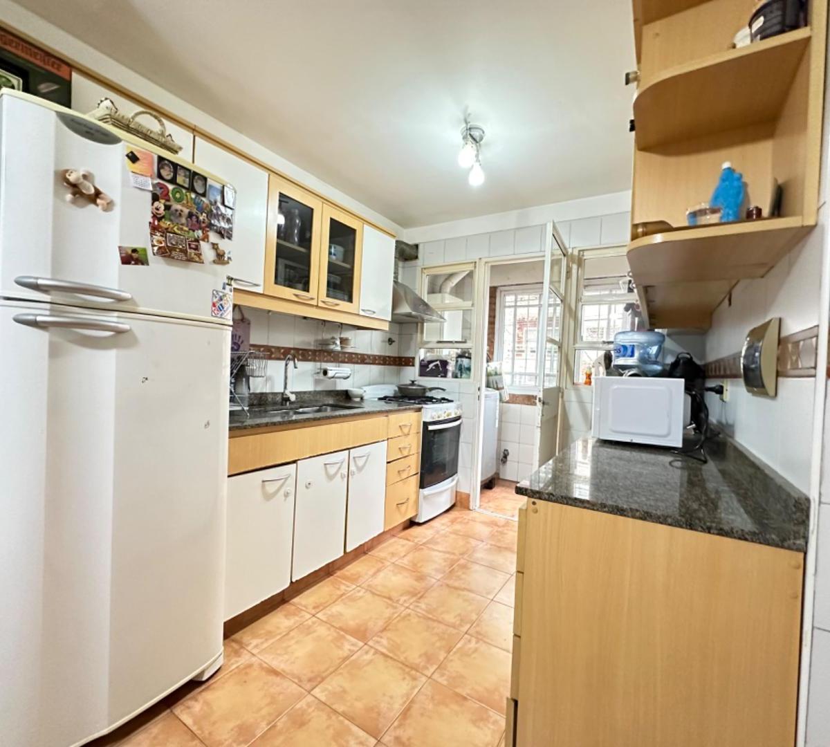 Venta Departamento 3 Ambientes con Balcón y 2 Cocheras 5