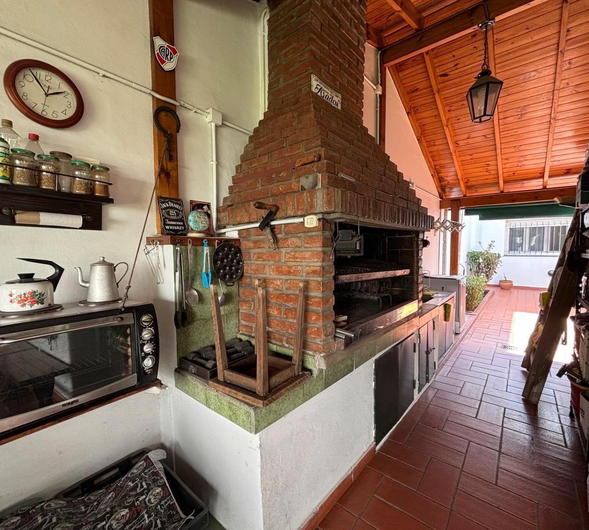 Venta Casa Lote 8.66 X 44 en Flores, Cercanía Polo Comercial 5