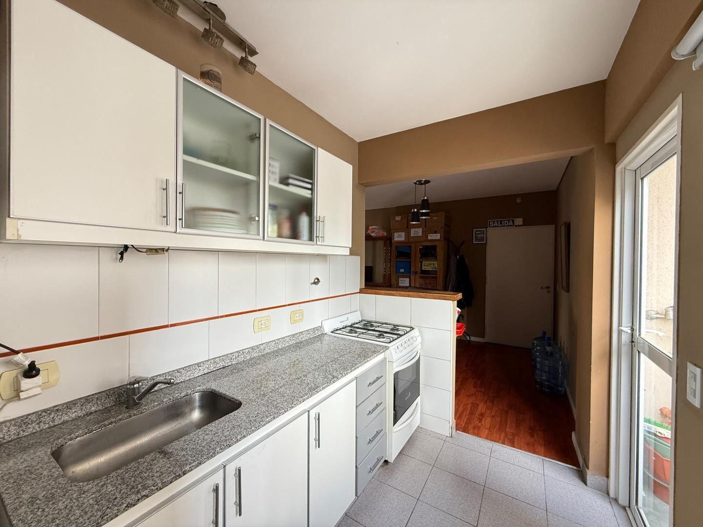 Foto de Venta Depto 2 Amb con 2 Balcones y Cochera -Villa Santa Rita, imagen 3