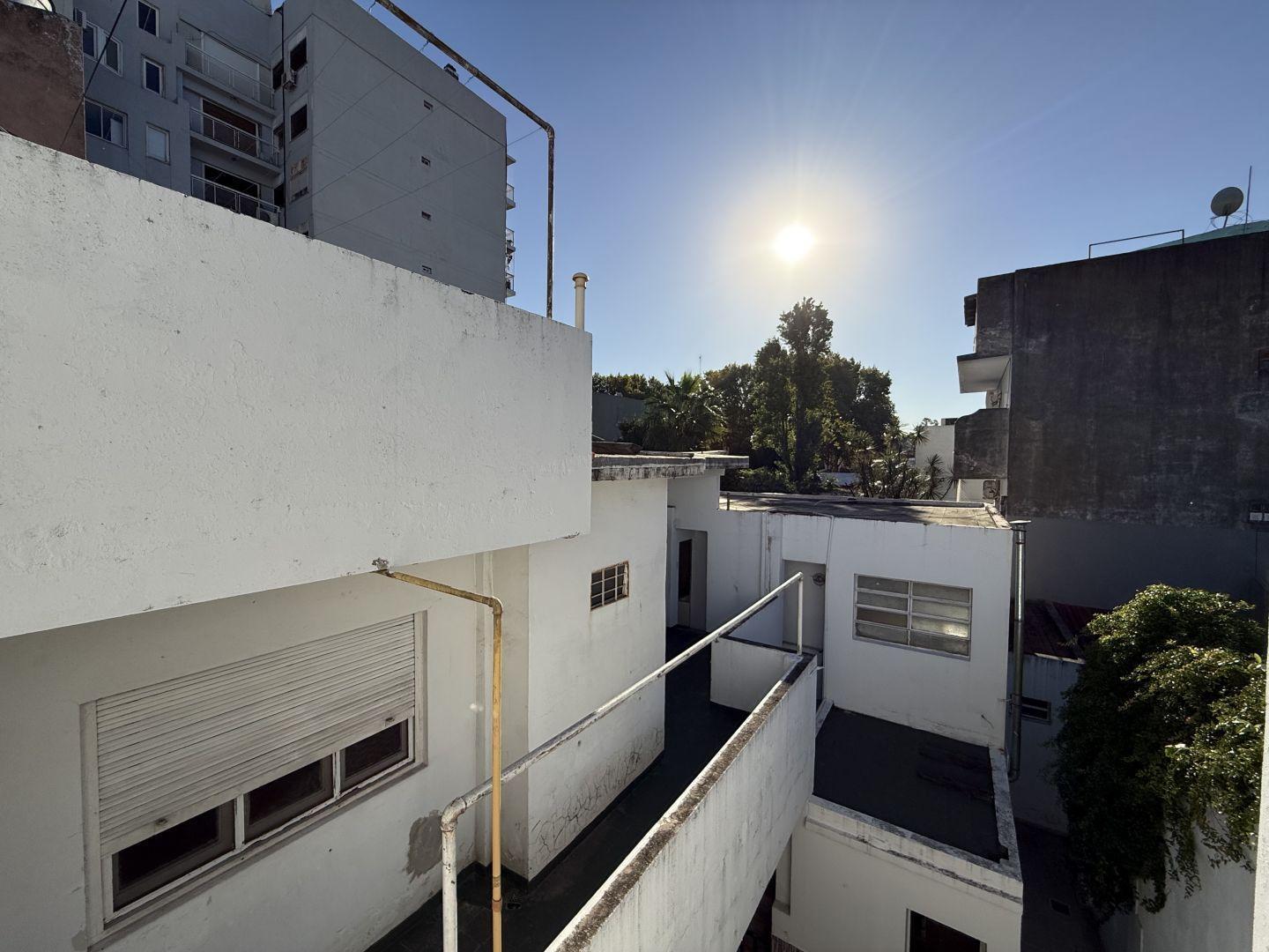 Foto de Venta Local Lote Propio 6 Ambientes con Patio y Terraza - Villa Devoto, imagen 4