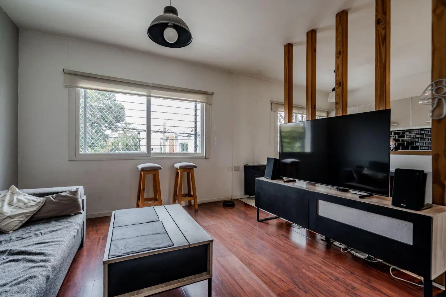 Casa 4 ambientes 2 dormitorios. | Cantilo al 5500 5