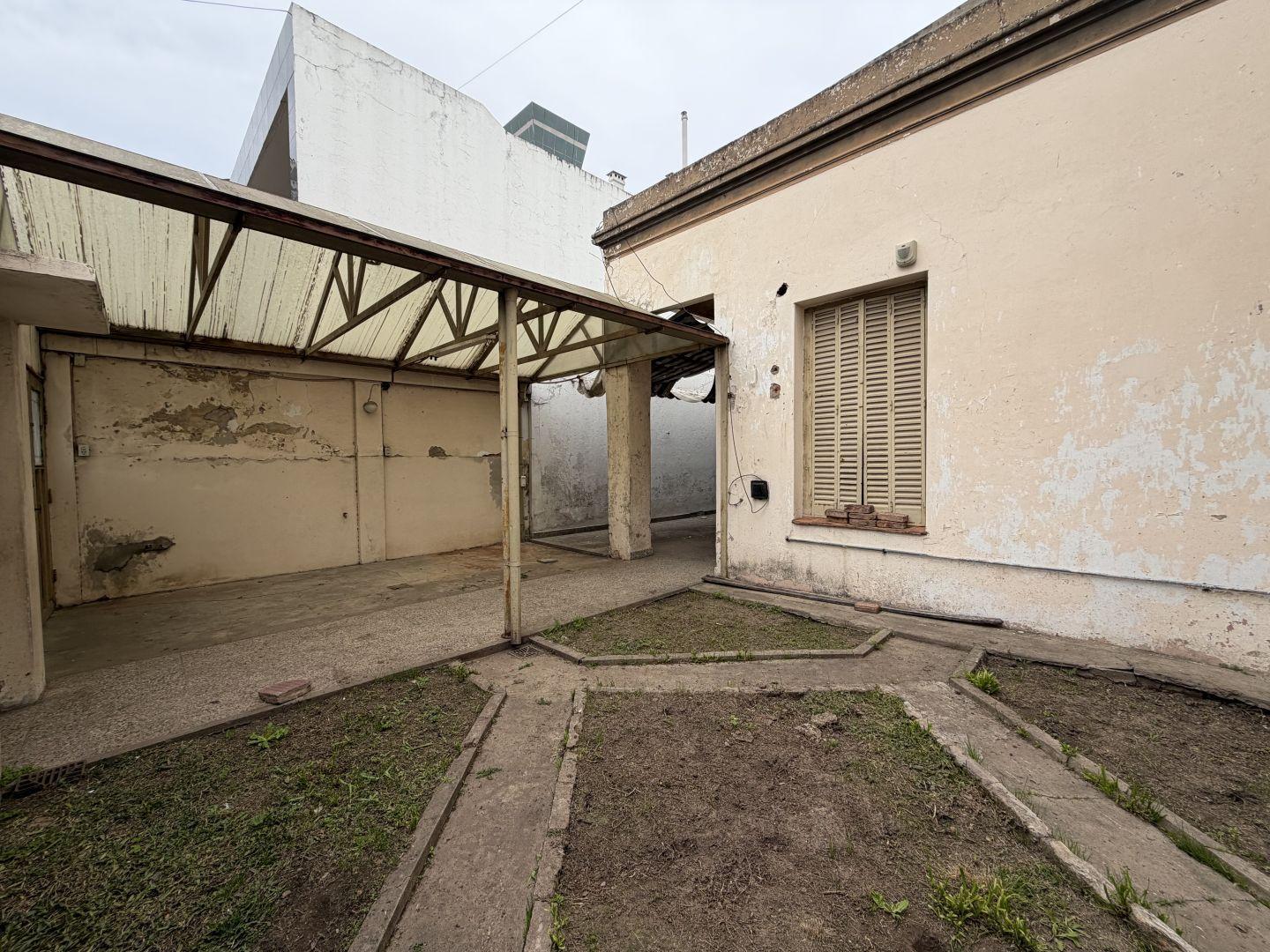 Foto de Venta Casa Lote Propio 4 Ambientes con Jardín, Patio y Terraza - Monte, imagen 4