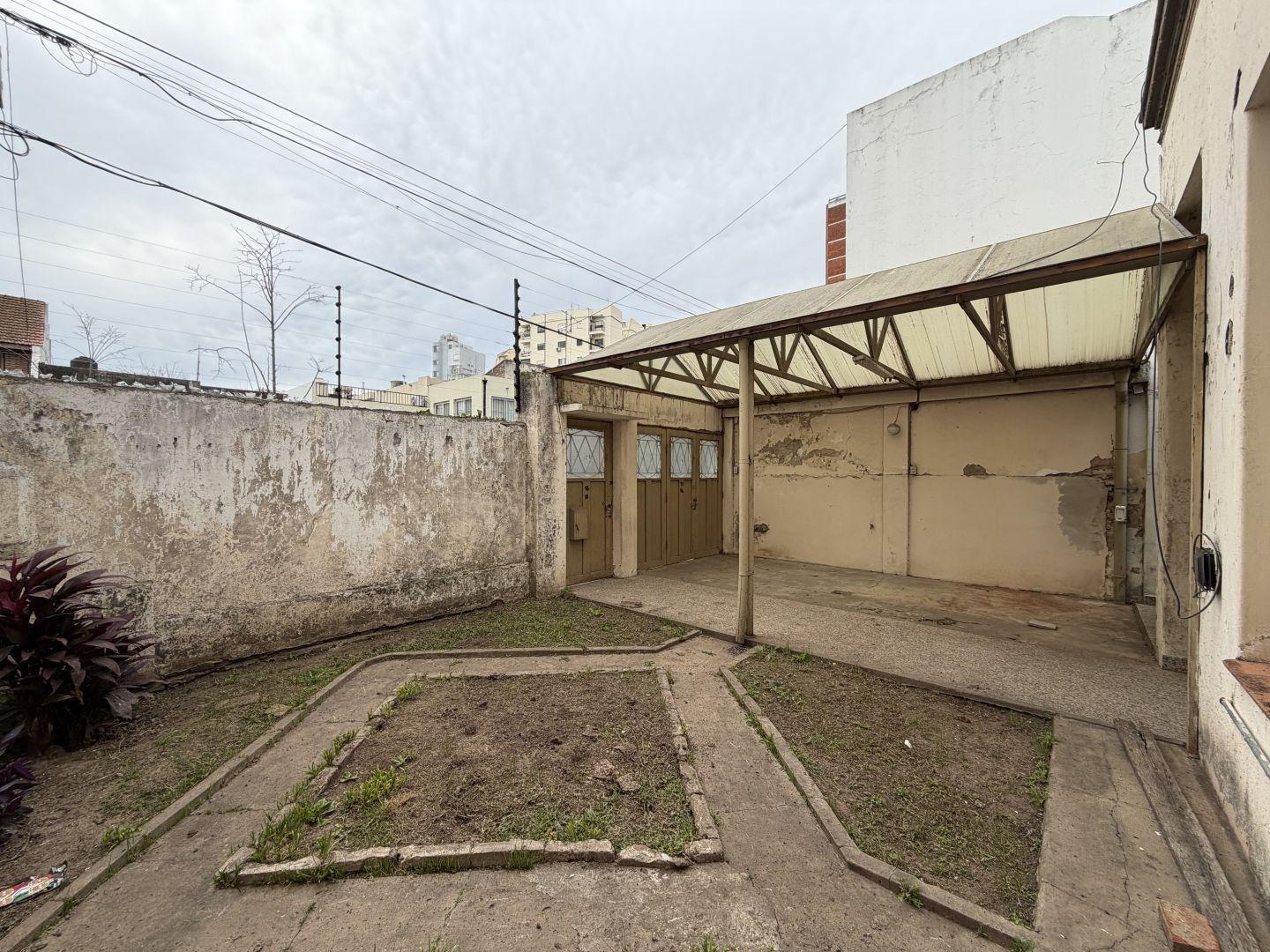 Foto de Venta Lote Propio 8,66 x 26,55m - Monte Castro, Capital Federal, imagen 5