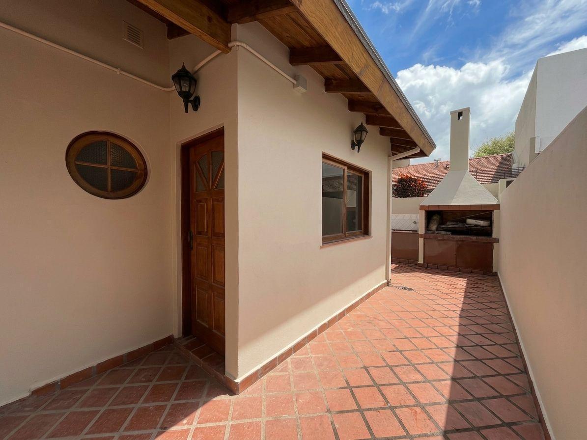 Foto de Alquiler PH 3 Ambientes con Patio y Parrilla - Villa Pueyrredón, imagen 3