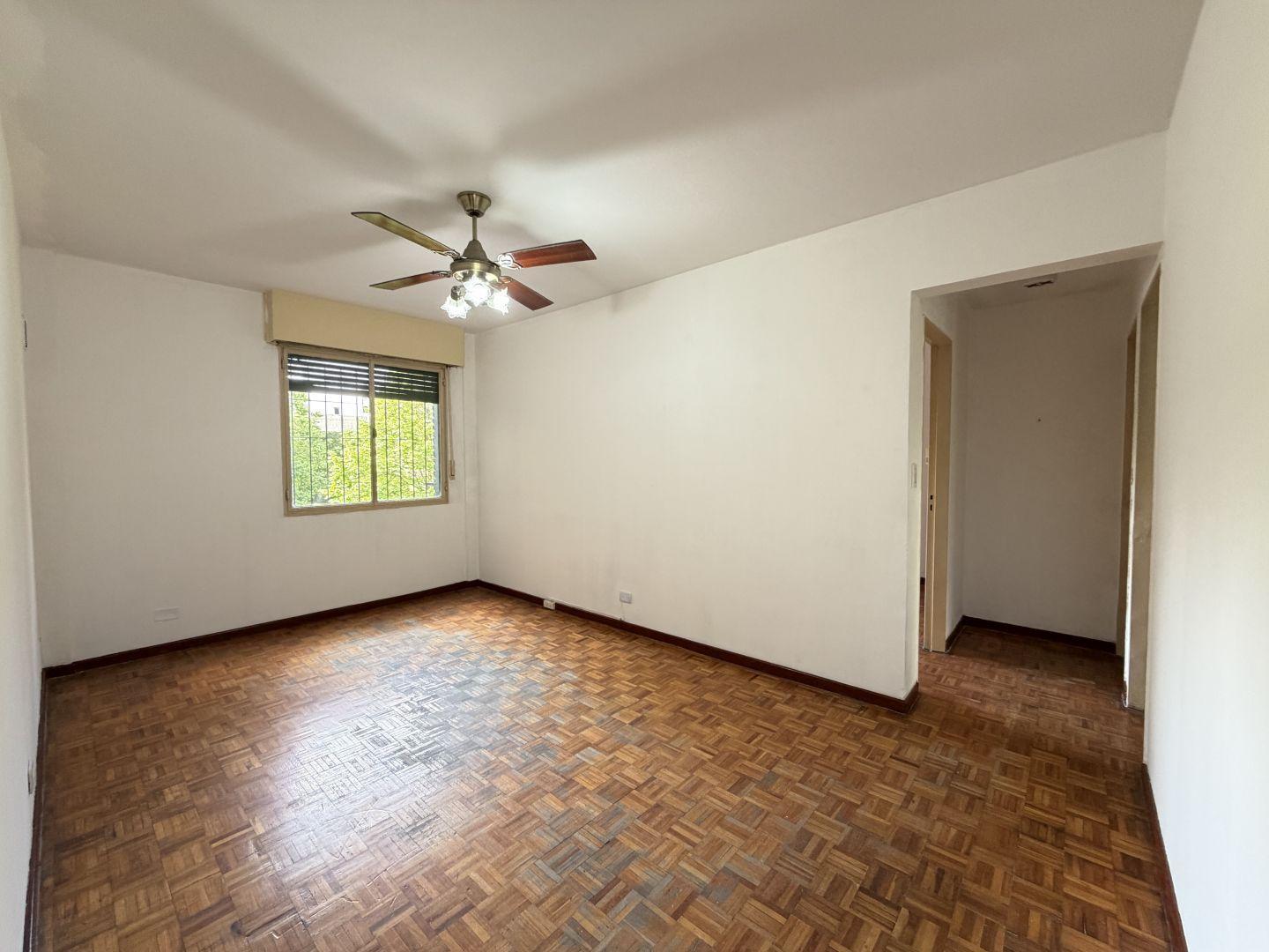 Foto de Alquiler Departamento 3 Ambientes con Jardín Compartido - Villa del, imagen 1