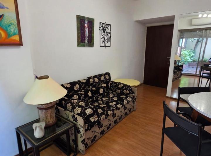 Hermoso Departamento con Patio - Zona Abasto 1