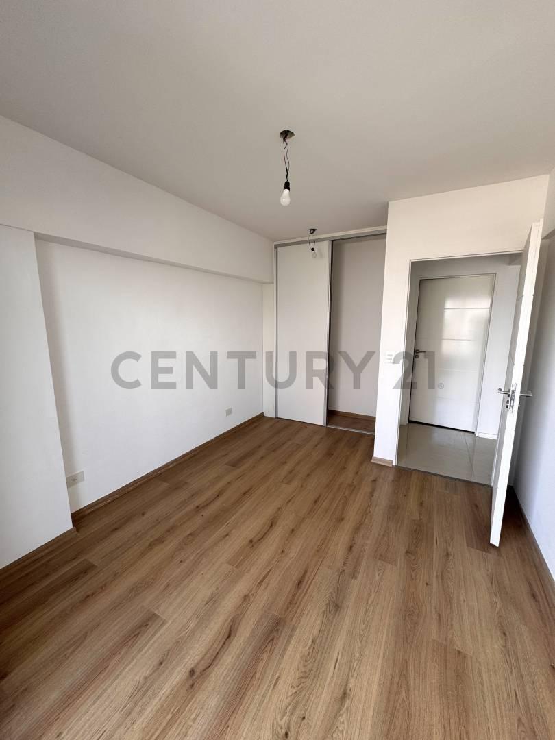 Foto de DEPARTAMENTO DOS AMBIENTES CON BALCON Y COCHERA CUBIERTA, imagen 4
