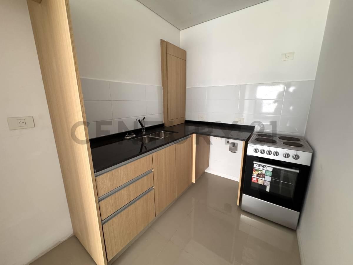 Foto de DEPARTAMENTO DOS AMBIENTES CON BALCON Y COCHERA CUBIERTA, imagen 3