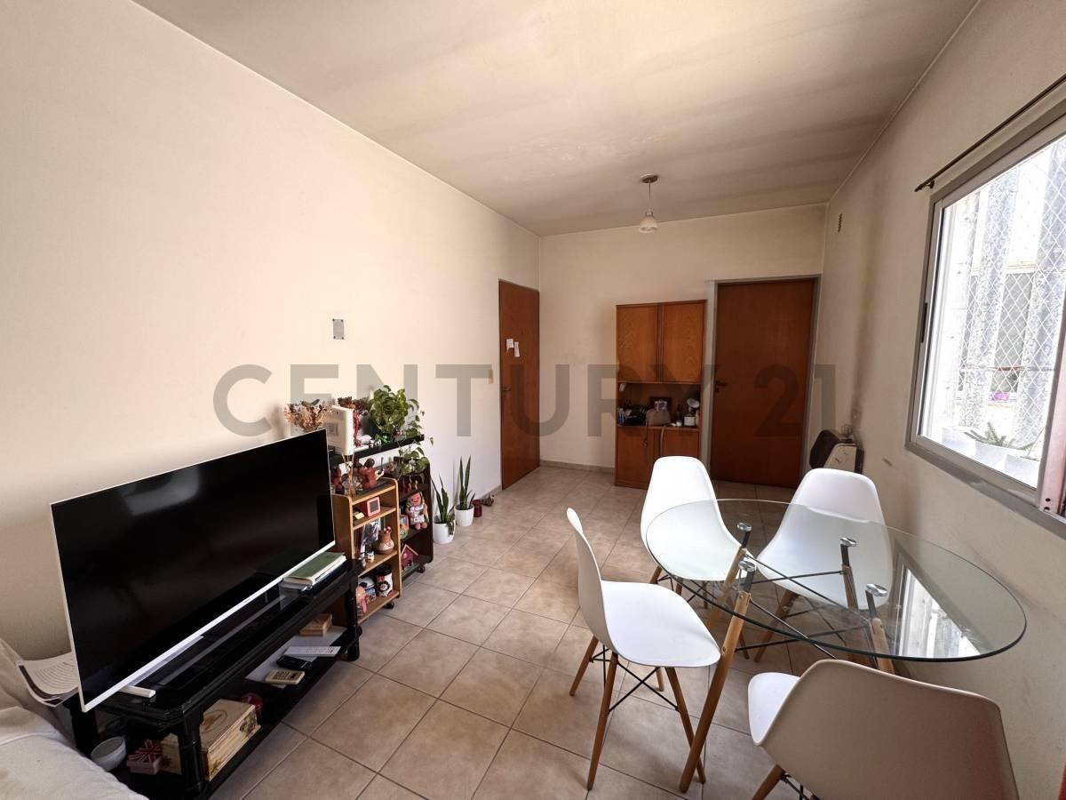 VENTA PH 3 AMBIENTES  CON PATIO- SIN EXPENSAS