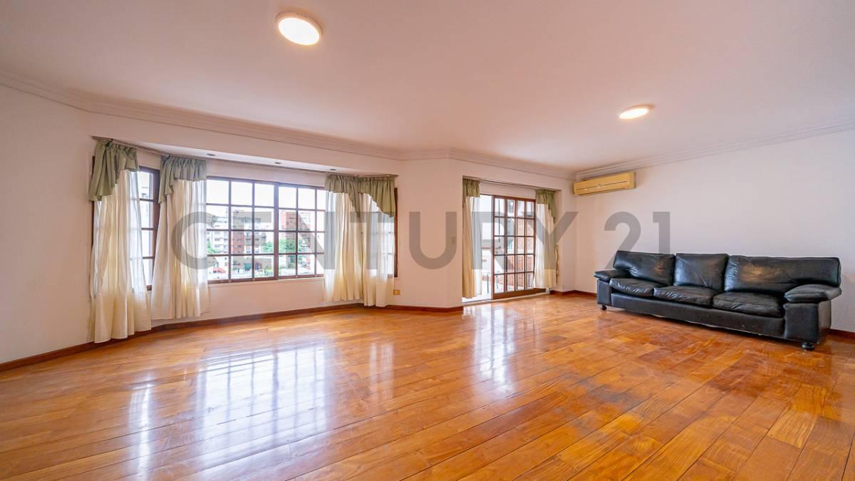 EXCELENTE PISO ENTERO EN ALQUILER  VILLA DEL PARQUE