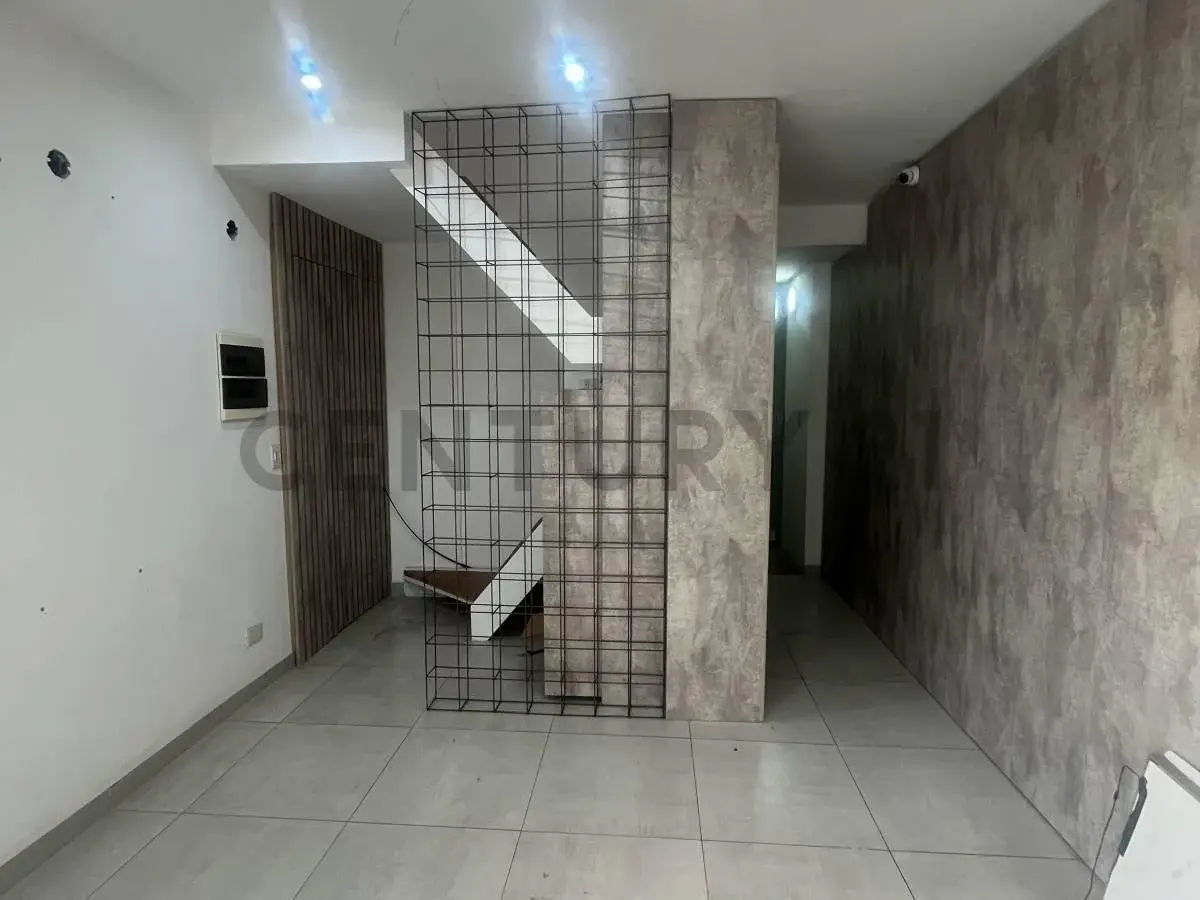 Alquiler Oficina / Local comercial – Villa Pueyrredón 5