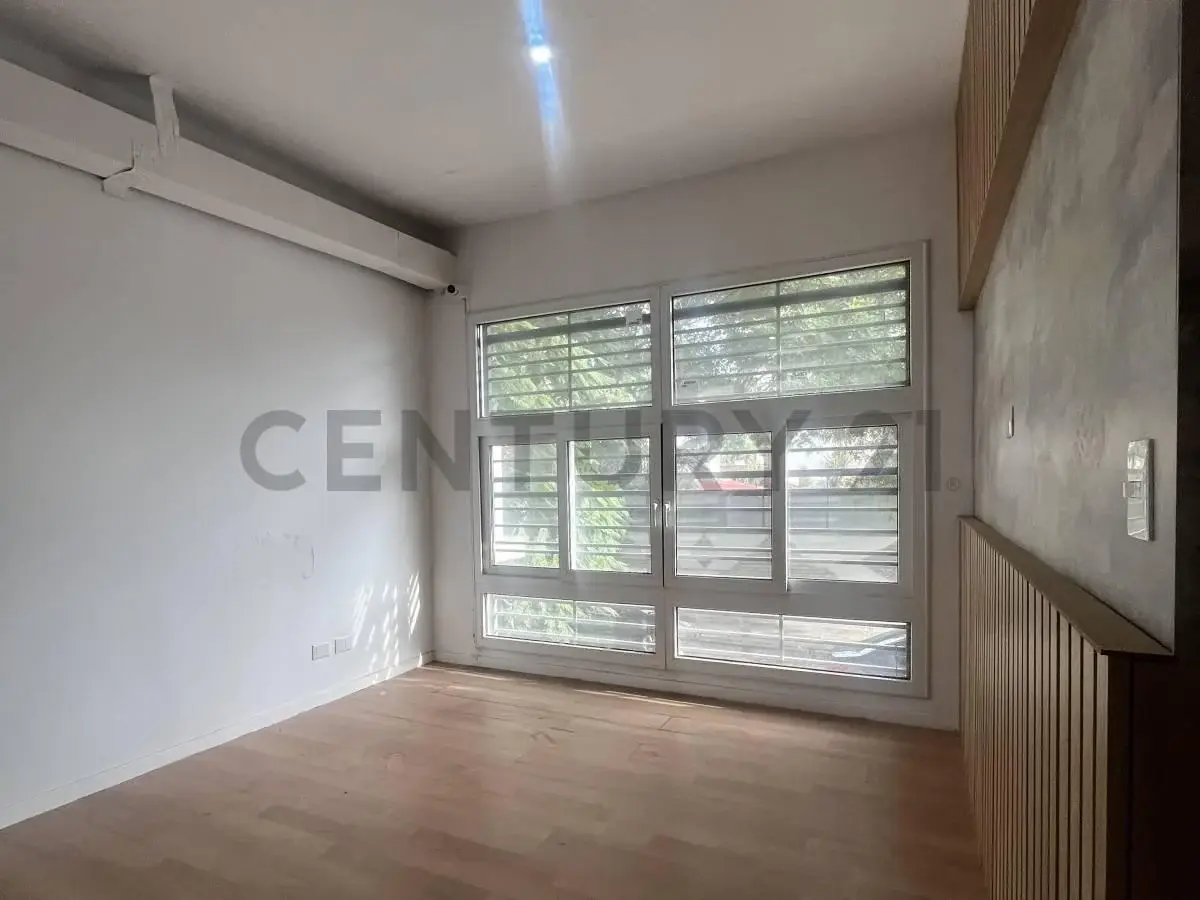 Alquiler Oficina / Local comercial – Villa Pueyrredón 4