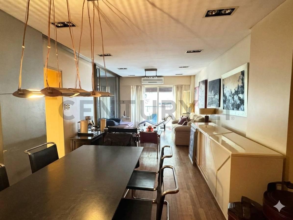 Venta Departamento Semipiso 4 ambientes con Cochera y Baulera Las Cañitas Palermo