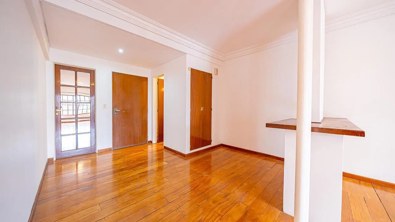 EXCELENTE PISO ENTERO EN VENTA EN VILLA DEL PARQUE 5