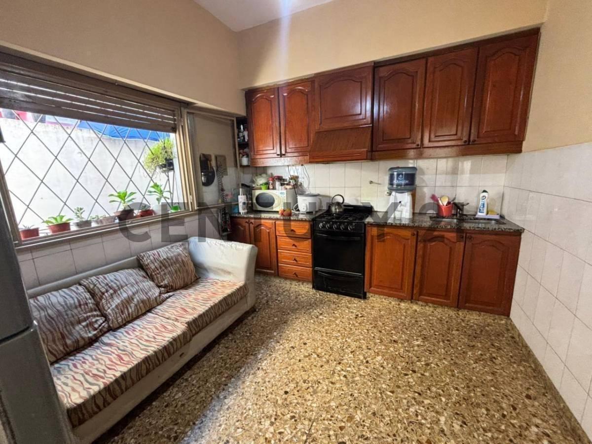 Foto de PH 3 ambientes con cochera, terraza y gran quincho en Villa Maipú AL, imagen 4