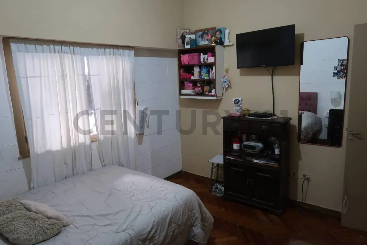 VENTA PH 3 AMBIENTES con cochera, quincho y terraza en Villa Maipú 4