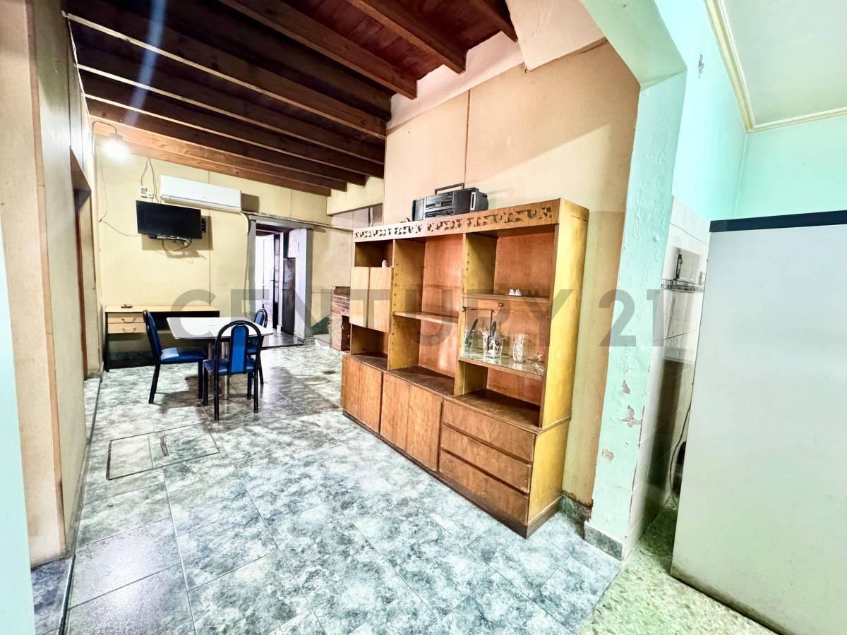Foto de VENTA CASA EN ESQUINA CON LOCAL, 5 AMBIENTES Y GRAN TERRAZA EN POMPEYA, imagen 4