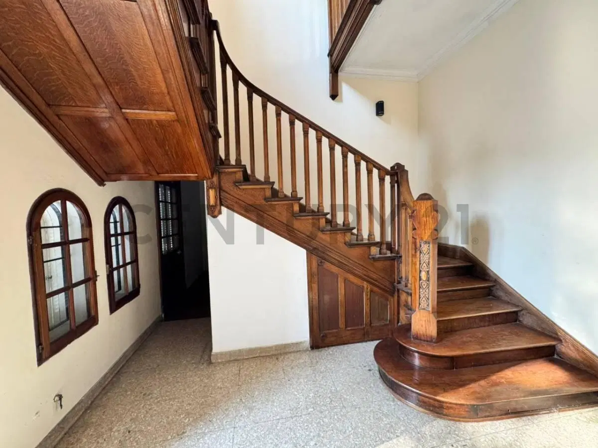 ALQUILER CASA 7 AMBIENTES CON JARDÍN Y COCHERA EN VILLA URQUIZA 4