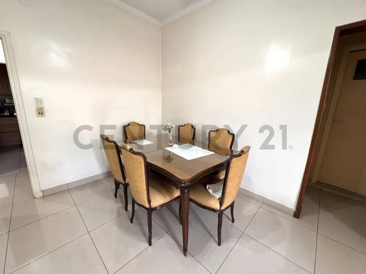 Venta PH 4 Ambientes con dependencia- Quincho, Terraza y Parrilla. Sin expensas. 3