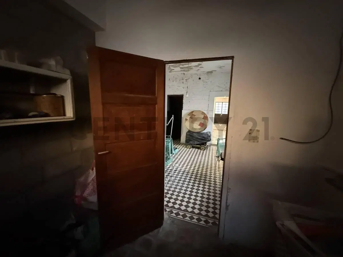 Venta Casa 4 ambientes 8