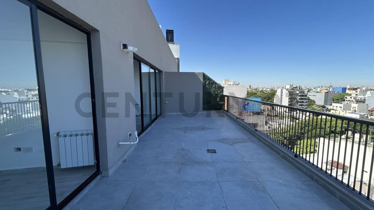 Foto de 4 AMBIENTES EN DEVOTO CON BALCON TERRAZA COCHERA Y SUM, imagen 1