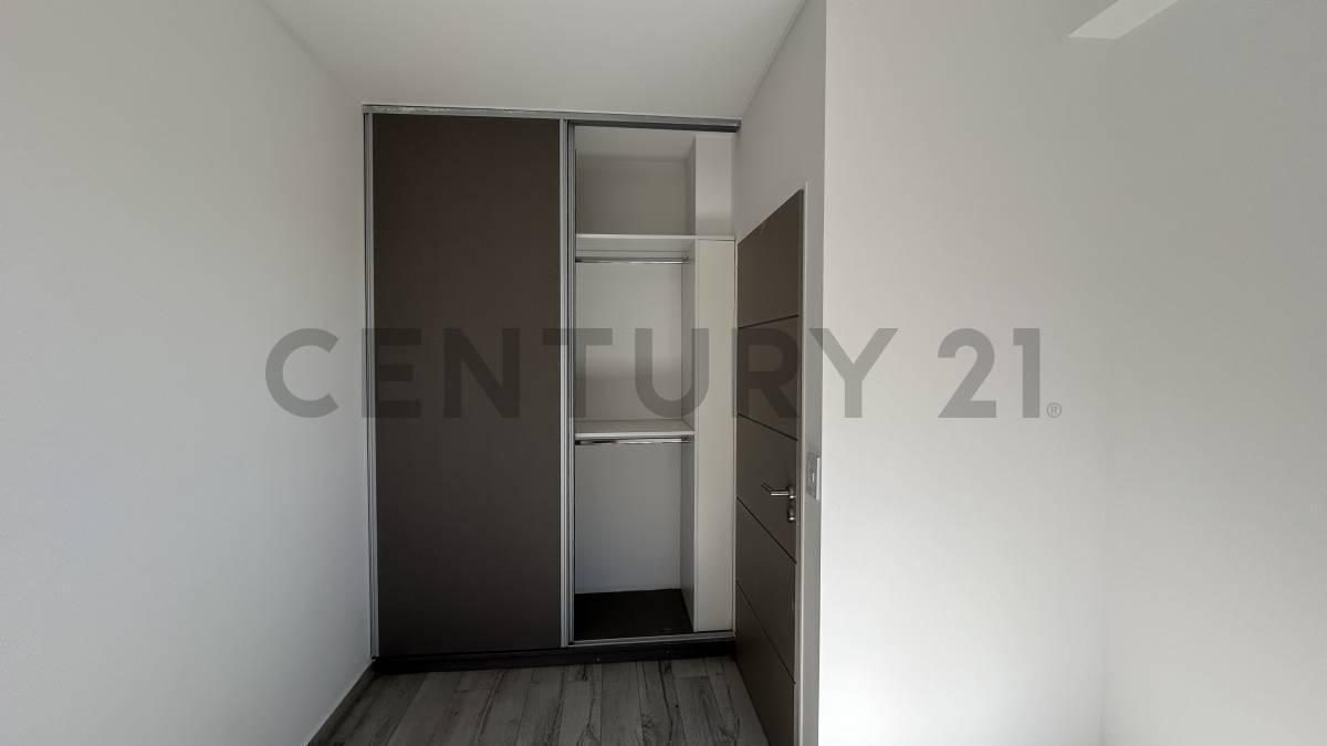 Foto de 4 AMBIENTES EN DEVOTO CON BALCON TERRAZA COCHERA Y SUM, imagen 4
