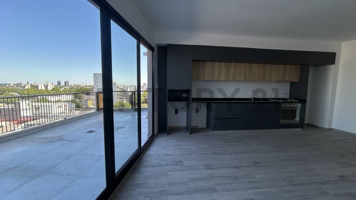 Foto de 4 AMBIENTES EN DEVOTO CON BALCON TERRAZA COCHERA Y SUM, imagen 3