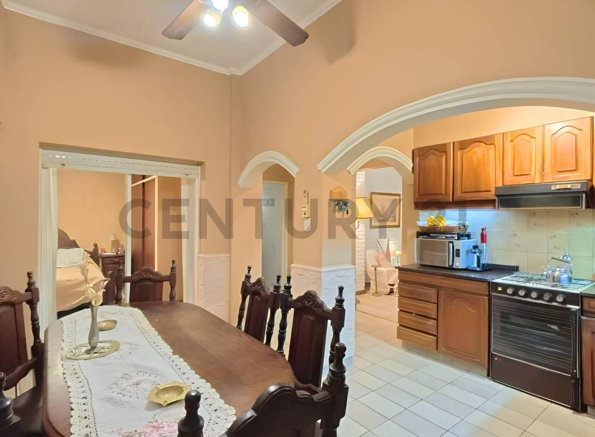 Foto de VENTA PH 4 AMBIENTES EN MONTE CASTRO, imagen 5
