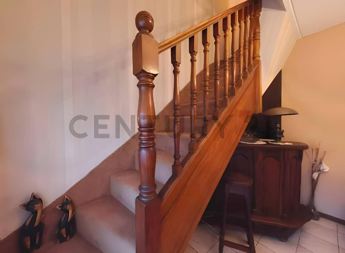 Foto de VENTA PH 4 AMBIENTES EN MONTE CASTRO, imagen 3