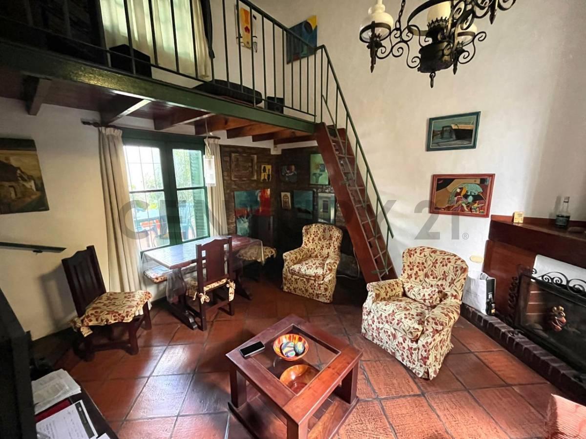 Foto de VENTA PH TIPO DUPLEX 3 AMBIENTES CON COCHERA, PATIO, Y PARRILLA - SAENZ, imagen 1