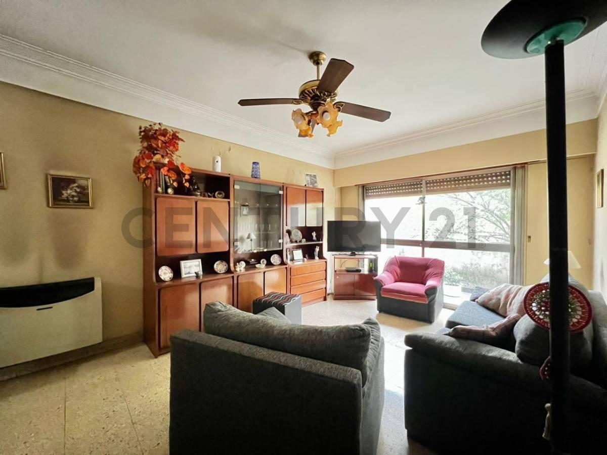 Foto de DEPTO TIPO PH VENTA 4 AMBIENTES VILLA LURO, imagen 3