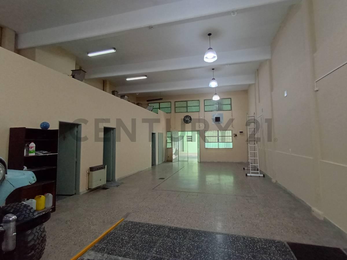 Foto de ALQUILER GALPON - DEPOSITO en VILLA DEL PARQUE, imagen 1